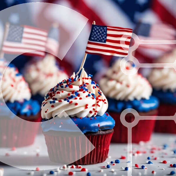 Intra Συλλεκτικό Ξύλινο Παζλ Plywood  4mm - Πατριωτικά Cupcakes 4ης Ιουλίου με αμερικανικές σημαίες Σε Ξύλινο Κουτί - Διαστάσεις: 10x10 cm – 25 κομμάτια