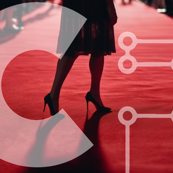 Σετ των 2 Intra Συλλεκτικό Ξύλινο Παζλ Plywood  4mm - Λαμπερή γυναίκα στο κόκκινο χαλί Σε Ξύλινο Κουτί - Διαστάσεις: 10x10 cm – 25 κομμάτια