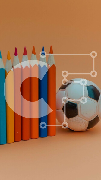 Intra Συλλεκτικό Ξύλινο Παζλ Plywood  4mm - Χρωματιστά μολύβια και μπάλα ποδοσφαίρου Σε Ξύλινο Κουτί - Διαστάσεις: 10x10 cm – 25 κομμάτια