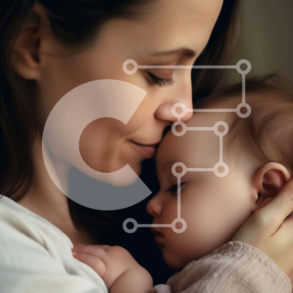 Intra Συλλεκτικό Ξύλινο Παζλ Plywood  4mm - Μητέρα που κρατά το μωρό στα όπλα Σε Ξύλινο Κουτί - Διαστάσεις Puzzle: 10x10 cm – 25 κομμάτια