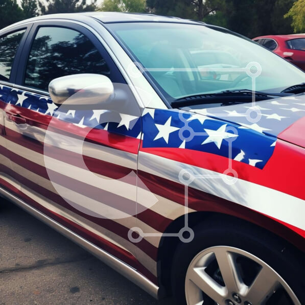 Intra Συλλεκτικό Ξύλινο Παζλ Plywood  4mm - Κόκκινο, λευκό και μπλε αυτοκίνητο με αμερικανική σημαία στο χώρο στάθμευσης Σε Ξύλινο Κουτί - Διαστάσεις Puzzle: 10x10 cm – 25 κομμάτια