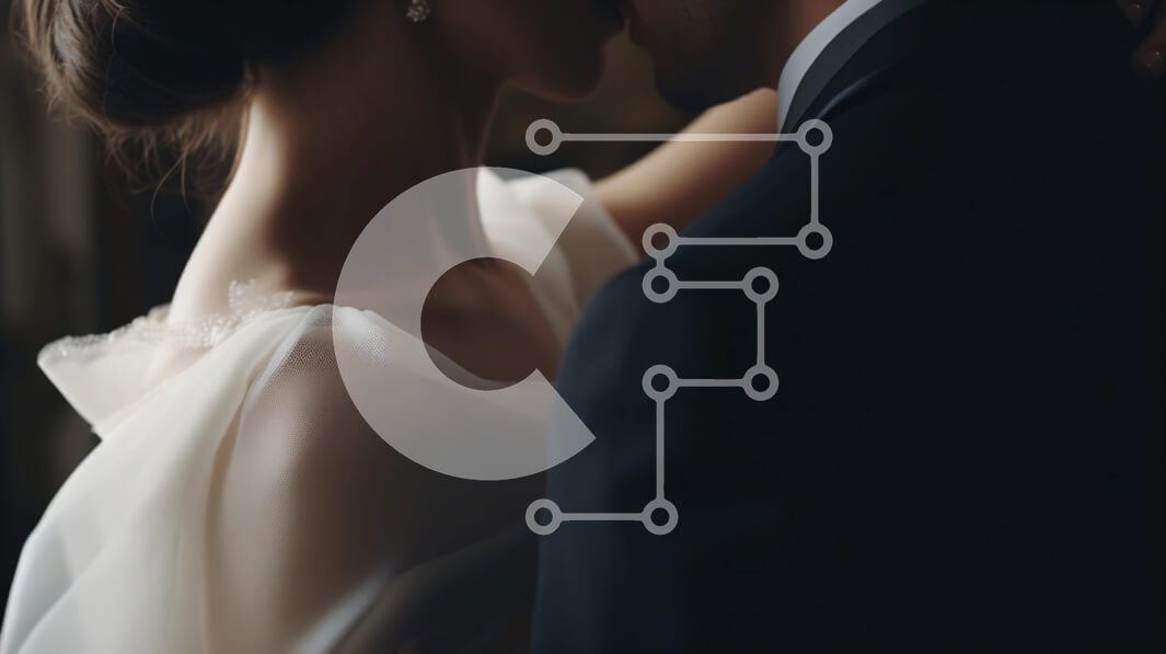 Intra Συλλεκτικό Ξύλινο Παζλ Plywood  4mm - Αρραβωνιασμένο ή πρόσφατα παντρεμένο ζευγάρι που φιλιέται Σε Ξύλινο Κουτί - Διαστάσεις Puzzle: 10x10 cm – 25 κομμάτια