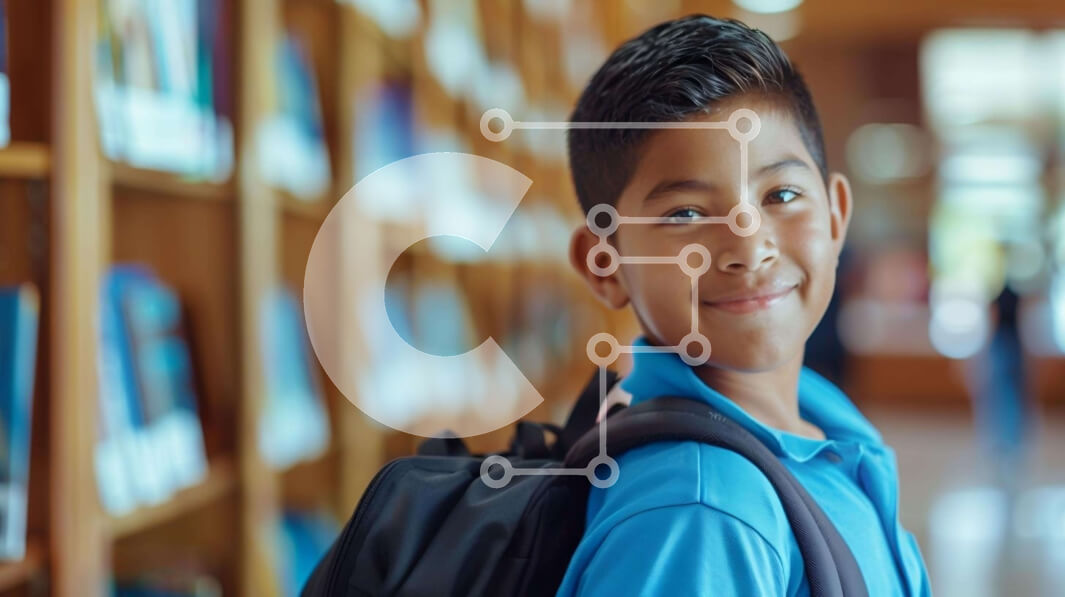 Intra Συλλεκτικό Ξύλινο Παζλ Plywood  4mm - Νεαρό αγόρι στη βιβλιοθήκη Σε Ξύλινο Κουτί - Διαστάσεις Puzzle: 10x10 cm – 25 κομμάτια