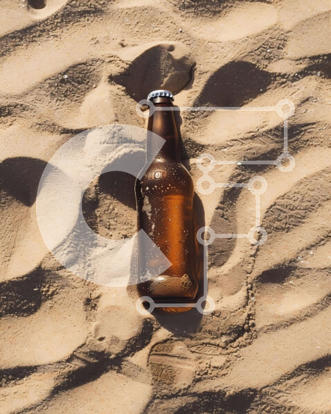 Σετ των 2 Intra Συλλεκτικό Ξύλινο Παζλ Plywood  4mm - Απορριμμένο μπουκάλι μπύρας στην παραλία Σε Ξύλινο Κουτί - Διαστάσεις: 10x10 cm – 25 κομμάτια