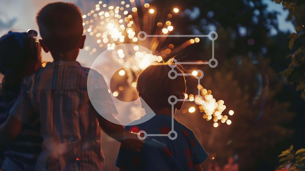 Intra Συλλεκτικό Ξύλινο Παζλ Plywood  4mm - Παιδιά που παρακολουθούν πυροτεχνήματα Σε Ξύλινο Κουτί - Διαστάσεις: 10x10 cm – 25 κομμάτια