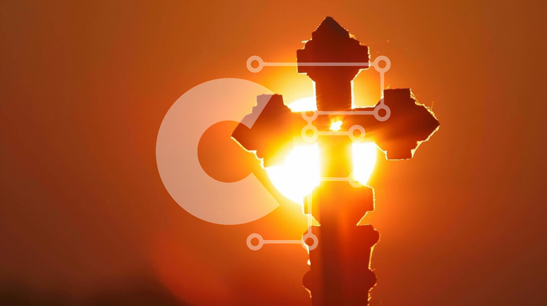 Intra Συλλεκτικό Ξύλινο Παζλ Plywood  4mm - Σκιαγραφημένος Σταυρός ενάντια στη Δύση του Ήλιου Σε Ξύλινο Κουτί - Διαστάσεις Puzzle: 10x10 cm – 25 κομμάτια