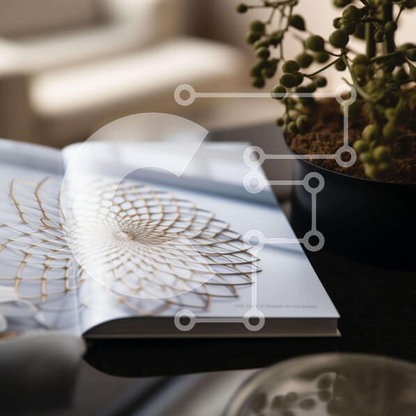 Intra Συλλεκτικό Ξύλινο Παζλ Plywood  4mm - Ανοιχτό βιβλίο με κυκλικό σχέδιο Σε Ξύλινο Κουτί - Διαστάσεις Puzzle: 10x10 cm – 25 κομμάτια