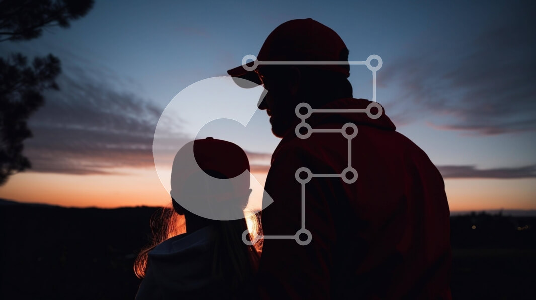 Intra Συλλεκτικό Ξύλινο Παζλ Plywood  4mm - Σιλουέτα του άνδρα και της κόρης στο ηλιοβασίλεμα Σε Ξύλινο Κουτί - Διαστάσεις Puzzle: 10x10 cm – 25 κομμάτια