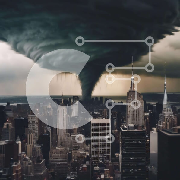 Intra Συλλεκτικό Ξύλινο Παζλ Plywood  4mm - Μεγάλο σύννεφο ανεμοστρόβιλου πάνω από το αστικό τοπίο Σε Ξύλινο Κουτί - Διαστάσεις Puzzle: 10x10 cm – 25 κομμάτια