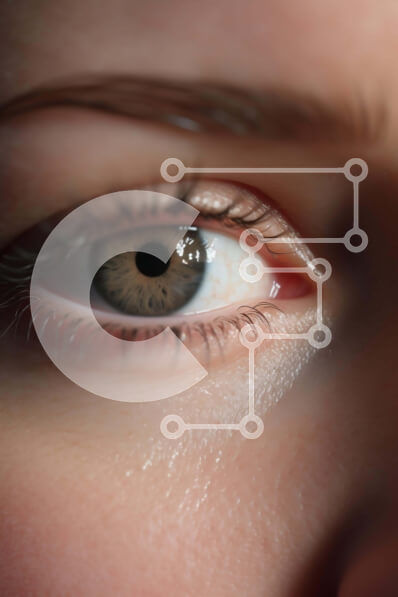 Intra Συλλεκτικό Ξύλινο Παζλ Plywood  4mm - Κοντινό πλάνο του ματιού της γυναίκας με τα ευδιάκριτα φρύδια Σε Ξύλινο Κουτί - Διαστάσεις Puzzle: 10x10 cm – 25 κομμάτια