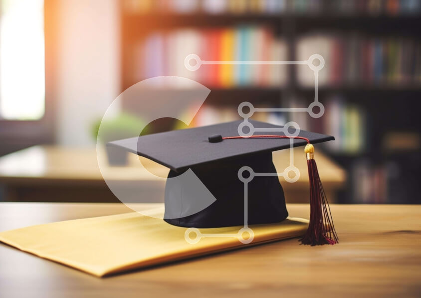 Intra Συλλεκτικό Ξύλινο Παζλ Plywood  4mm - Καπάκι αποφοίτησης σε κίτρινο χαρτί Σε Ξύλινο Κουτί - Διαστάσεις Puzzle: 10x10 cm – 25 κομμάτια