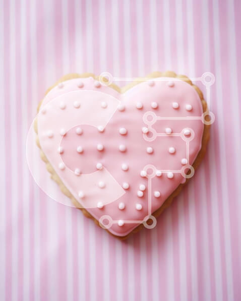 Σετ των 2 Intra Συλλεκτικό Ξύλινο Παζλ Plywood  4mm - Μπισκότο σε σχήμα καρδιάς με ροζ πάγωμα και πασπάλισμα Σε Ξύλινο Κουτί - Διαστάσεις: 10x10 cm – 25 κομμάτια