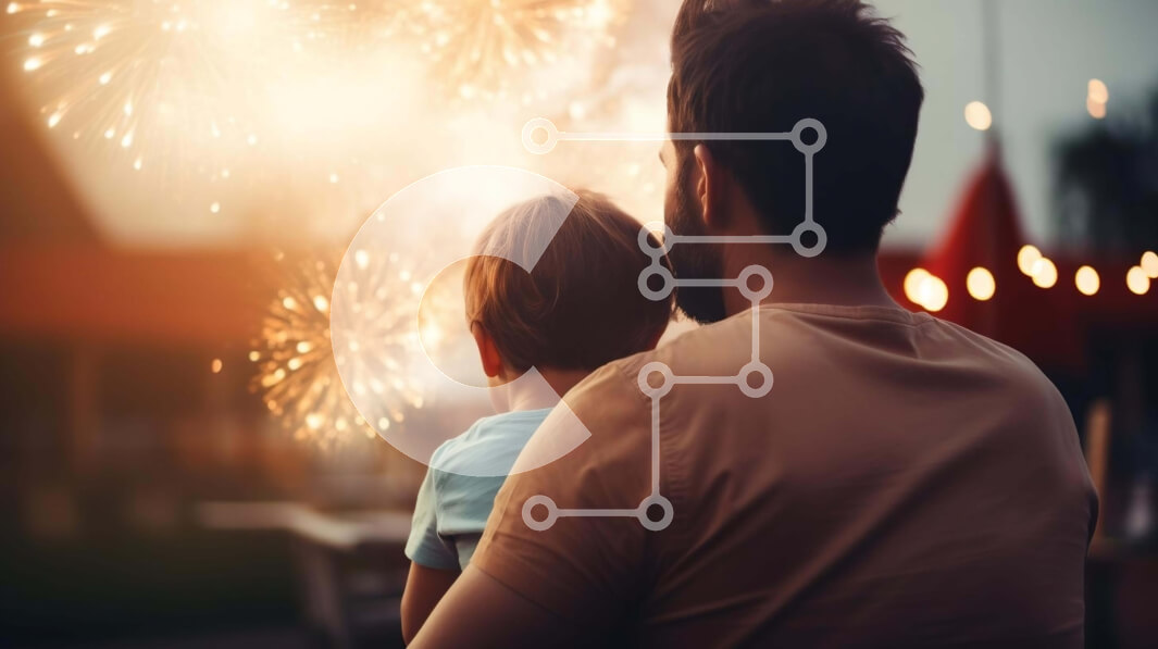 Intra Συλλεκτικό Ξύλινο Παζλ Plywood  4mm - Άνδρας και παιδί που παρακολουθούν πυροτεχνήματα Σε Ξύλινο Κουτί - Διαστάσεις: 10x10 cm – 25 κομμάτια