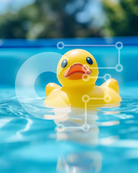 Intra Συλλεκτικό Ξύλινο Παζλ Plywood  4mm - Κίτρινο λαστιχένιο παιχνίδι πάπιας στην πισίνα Σε Ξύλινο Κουτί - Διαστάσεις: 10x10 cm – 25 κομμάτια