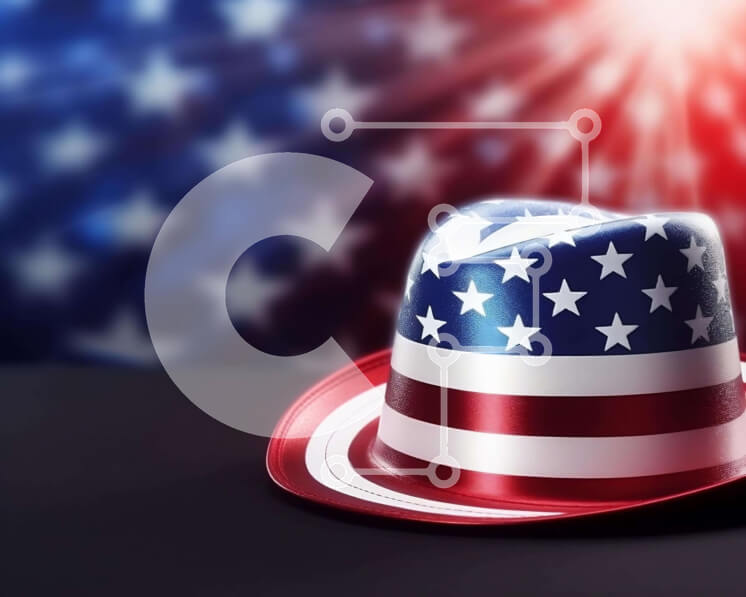 Intra Συλλεκτικό Ξύλινο Παζλ Plywood  4mm - Πατριωτικό αμερικανικό καπέλο Fedora σε φόντο σημαίας Σε Ξύλινο Κουτί - Διαστάσεις: 10x10 cm – 25 κομμάτια