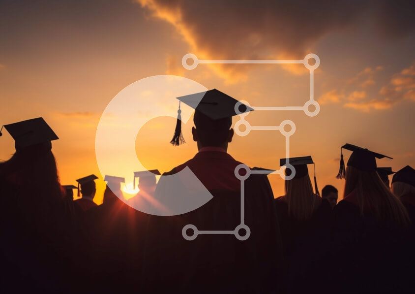 Intra Συλλεκτικό Ξύλινο Παζλ Plywood  4mm - Οι απόφοιτοι σκιαγραφούνται ενάντια στη δύση του ηλίου Σε Ξύλινο Κουτί - Διαστάσεις Puzzle: 10x10 cm – 25 κομμάτια