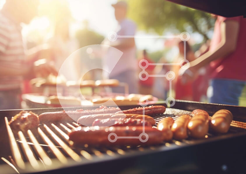 Σετ των 2 Intra Συλλεκτικό Ξύλινο Παζλ Plywood  4mm - Άνθρωποι που ψήνουν χοτ ντογκ στην υπαίθρια σχάρα Σε Ξύλινο Κουτί - Διαστάσεις: 10x10 cm – 25 κομμάτια