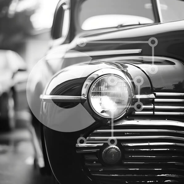 Intra Συλλεκτικό Ξύλινο Παζλ Plywood  4mm - Vintage αυτοκίνητο παρκαρισμένο δίπλα σε άλλα αυτοκίνητα Σε Ξύλινο Κουτί - Διαστάσεις Puzzle: 10x10 cm – 25 κομμάτια