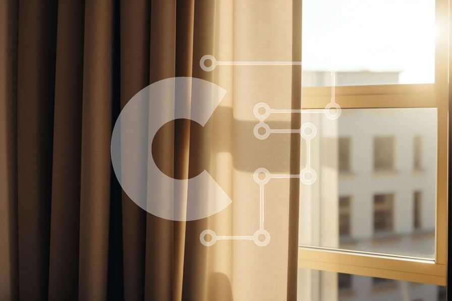 Intra Συλλεκτικό Ξύλινο Παζλ Plywood  4mm - Άτομο που κάθεται δίπλα στο ανοιχτό παράθυρο με το φως του ήλιου Σε Ξύλινο Κουτί - Διαστάσεις Puzzle: 10x10 cm – 25 κομμάτια