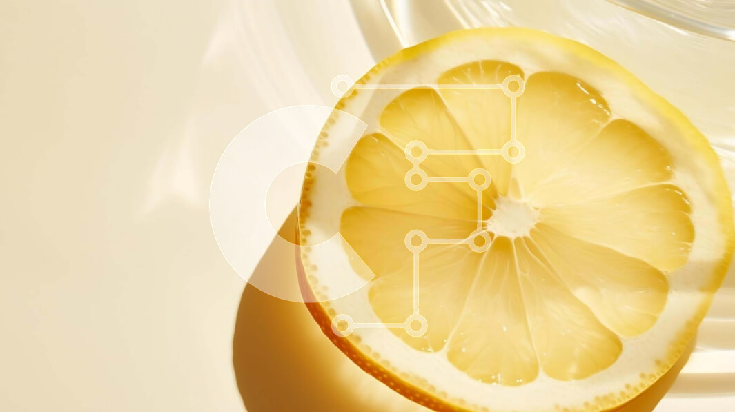 Σετ των 2 Intra Συλλεκτικό Ξύλινο Παζλ Plywood  4mm - Φέτα λεμονιού δίπλα σε ένα άδειο ποτήρι νερό Σε Ξύλινο Κουτί - Διαστάσεις: 10x10 cm – 25 κομμάτια