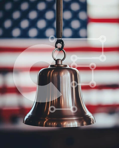 Intra Συλλεκτικό Ξύλινο Παζλ Plywood  4mm - Κουδούνι και αμερικανική σημαία Σε Ξύλινο Κουτί - Διαστάσεις: 10x10 cm – 25 κομμάτια