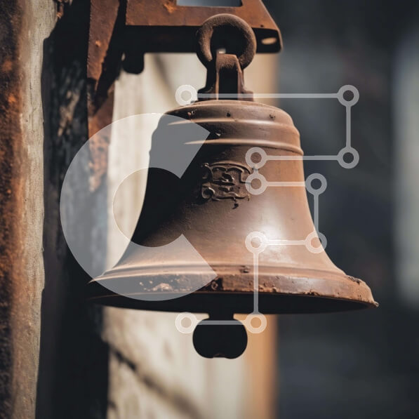 Intra Συλλεκτικό Ξύλινο Παζλ Plywood  4mm - Παλαιό σκουριασμένο κουδούνι στο κτίριο Σε Ξύλινο Κουτί - Διαστάσεις Puzzle: 10x10 cm – 25 κομμάτια