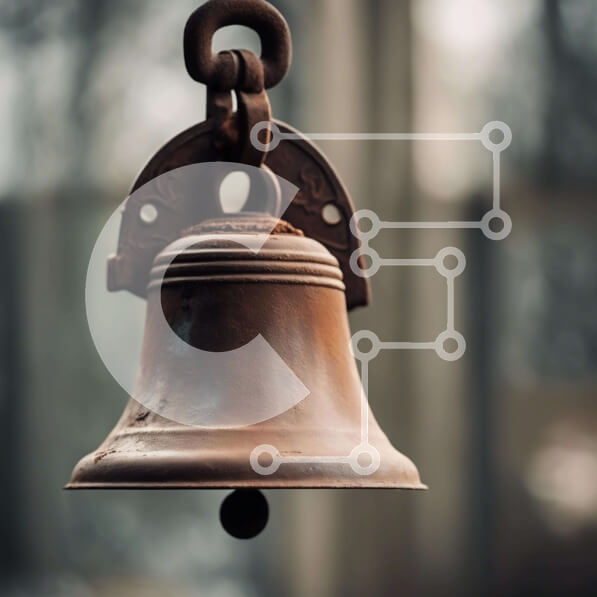 Intra Συλλεκτικό Ξύλινο Παζλ Plywood  4mm - Παλιά σκουριασμένη καμπάνα Σε Ξύλινο Κουτί - Διαστάσεις: 10x10 cm – 25 κομμάτια