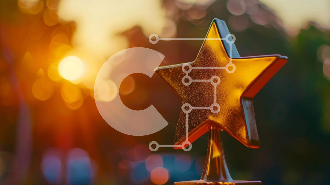 Intra Συλλεκτικό Ξύλινο Παζλ Plywood  4mm - Τρόπαιο σε σχήμα αστεριού σε εξωτερικό περιβάλλον Σε Ξύλινο Κουτί - Διαστάσεις: 10x10 cm – 25 κομμάτια