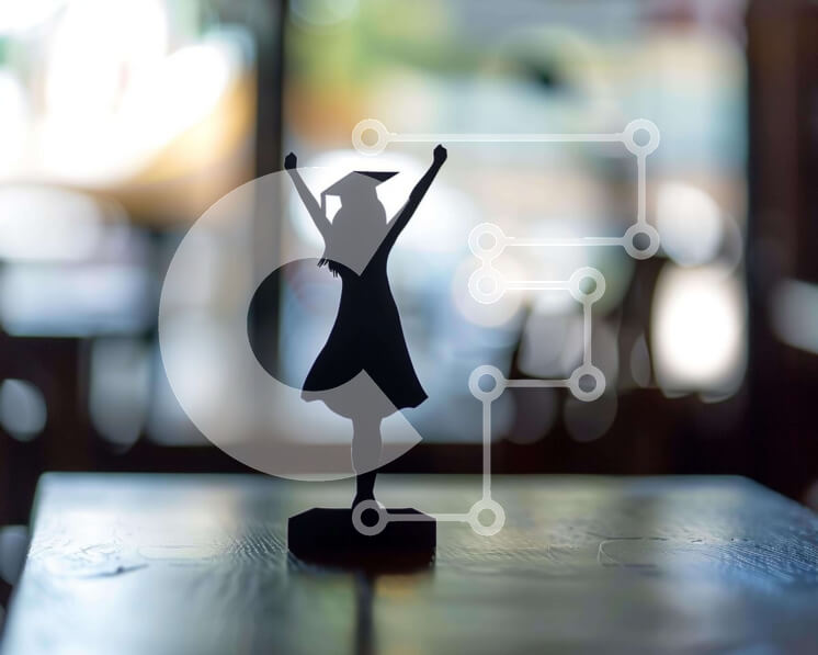 Intra Συλλεκτικό Ξύλινο Παζλ Plywood  4mm - Φιγούρα σιλουέτας που γιορτάζει σε ξύλινο τραπέζι Σε Ξύλινο Κουτί - Διαστάσεις Puzzle: 10x10 cm – 25 κομμάτια