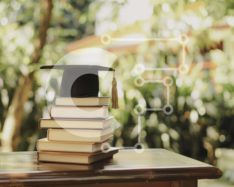 Intra Συλλεκτικό Ξύλινο Παζλ Plywood  4mm - Στοίβα βιβλίων με καπάκι αποφοίτησης Σε Ξύλινο Κουτί - Διαστάσεις Puzzle: 10x10 cm – 25 κομμάτια