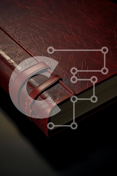 Intra Συλλεκτικό Ξύλινο Παζλ Plywood  4mm - Vintage καφέ δερμάτινο βιβλίο Σε Ξύλινο Κουτί - Διαστάσεις Puzzle: 10x10 cm – 25 κομμάτια