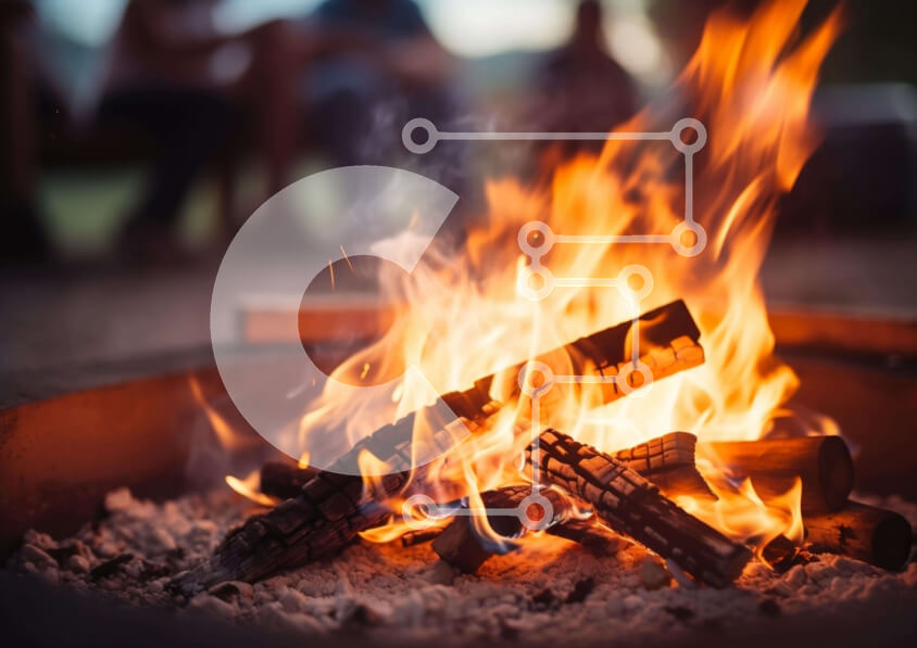 Intra Συλλεκτικό Ξύλινο Παζλ Plywood  4mm - Λάκος Campfire με ανθρώπους που απολαμβάνουν μια υπαίθρια βραδιά Σε Ξύλινο Κουτί - Διαστάσεις Puzzle: 10x10 cm – 25 κομμάτια