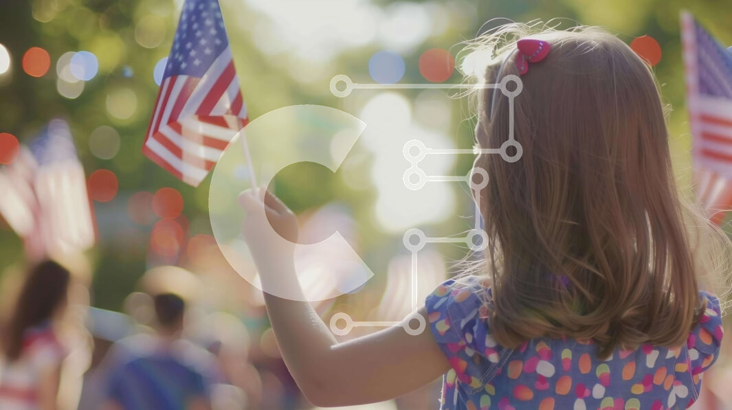 Intra Συλλεκτικό Ξύλινο Παζλ Plywood  4mm - Νεαρό κορίτσι που κρατά την αμερικανική σημαία στον εορτασμό της 4ης Ιουλίου Σε Ξύλινο Κουτί - Διαστάσεις: 10x10 cm – 25 κομμάτια