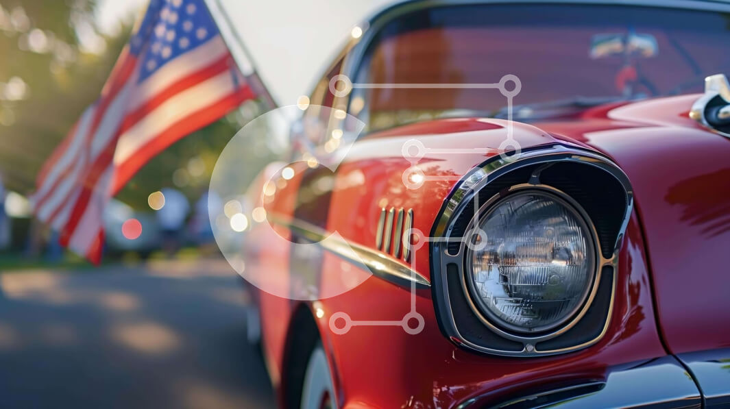 Intra Συλλεκτικό Ξύλινο Παζλ Plywood  4mm - Κόκκινο κλασικό αυτοκίνητο με αμερικανική σημαία στην παρέλαση της 4ης Ιουλίου Σε Ξύλινο Κουτί - Διαστάσεις Puzzle: 10x10 cm – 25 κομμάτια