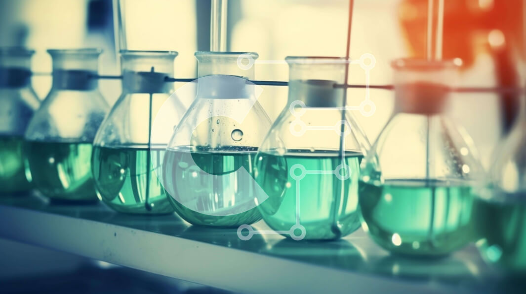 Intra Συλλεκτικό Ξύλινο Παζλ Plywood  4mm - Βιομηχανικό Εργαστήριο με Ποτήρια Πράσινου Υγρού Σε Ξύλινο Κουτί - Διαστάσεις Puzzle: 10x10 cm – 25 κομμάτια