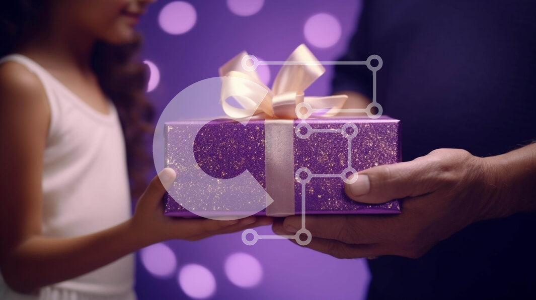 Intra Συλλεκτικό Ξύλινο Παζλ Plywood  4mm - Νεαρό κορίτσι που λαμβάνει ένα πορφυρό κουτί δώρου Σε Ξύλινο Κουτί - Διαστάσεις Puzzle: 10x10 cm – 25 κομμάτια