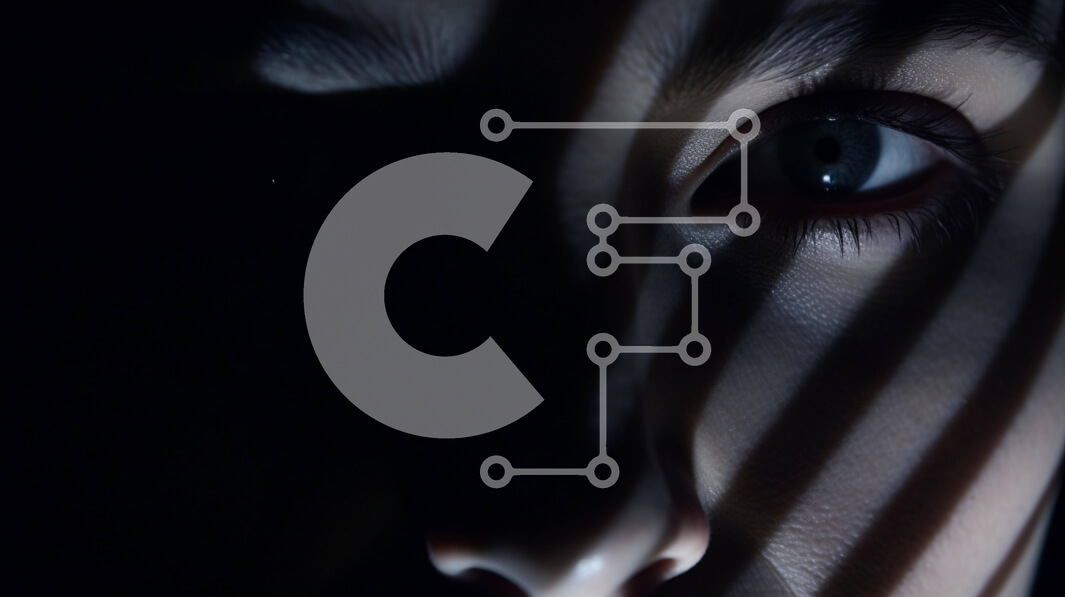 Intra Συλλεκτικό Ξύλινο Παζλ Plywood  4mm - Μυστηριώδες Γυναικείο Πρόσωπο Μερικώς Επισκιασμένο από Σκιές Σε Ξύλινο Κουτί - Διαστάσεις Puzzle: 10x10 cm – 25 κομμάτια