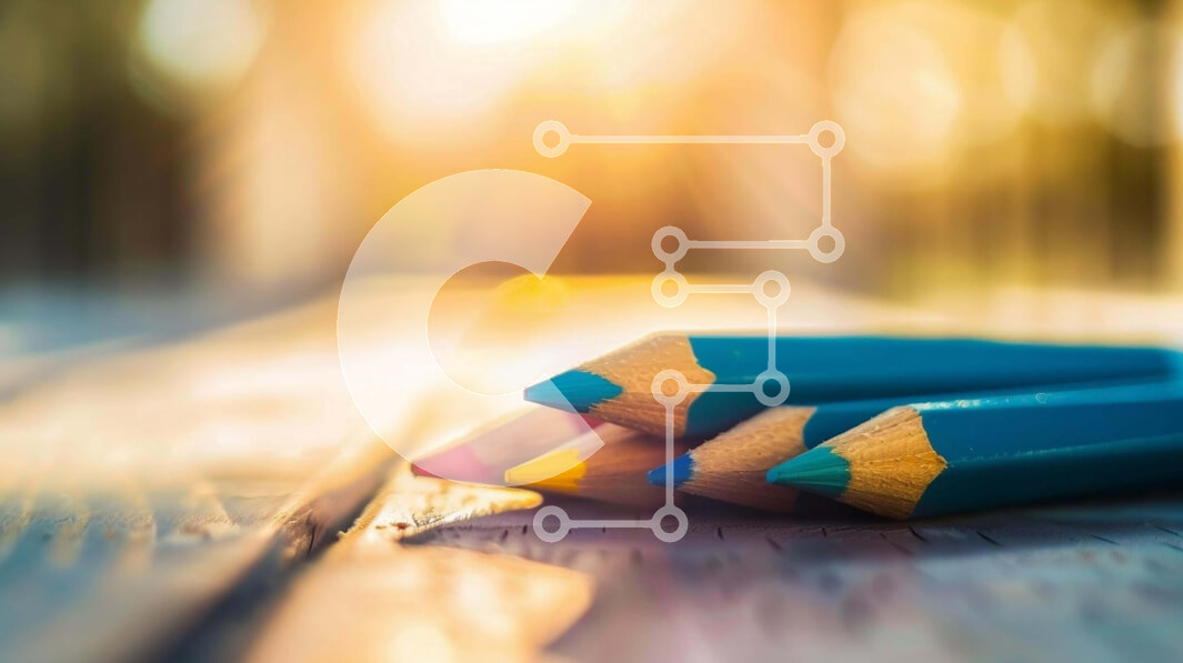 Intra Συλλεκτικό Ξύλινο Παζλ Plywood  4mm - Πολύχρωμα χρωματιστά μολύβια σε ξύλινο τραπέζι Σε Ξύλινο Κουτί - Διαστάσεις: 10x10 cm – 25 κομμάτια