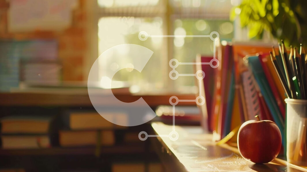 Intra Συλλεκτικό Ξύλινο Παζλ Plywood  4mm - Γραφείο με βιβλία, μήλα και φυτά Σε Ξύλινο Κουτί - Διαστάσεις Puzzle: 10x10 cm – 25 κομμάτια