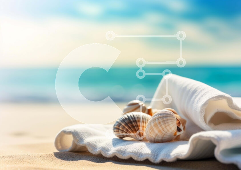 Intra Συλλεκτικό Ξύλινο Παζλ Plywood  4mm - Κοχύλια σε λευκή πετσέτα στην παραλία Σε Ξύλινο Κουτί - Διαστάσεις: 10x10 cm – 25 κομμάτια