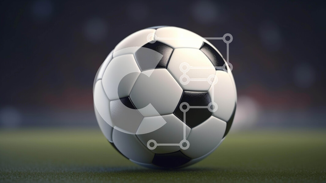 Intra Συλλεκτικό Ξύλινο Παζλ Plywood  4mm - Ασπρόμαυρη μπάλα ποδοσφαίρου στο γρασίδι μπροστά από το φωτισμένο στάδιο Σε Ξύλινο Κουτί - Διαστάσεις Puzzle: 10x10 cm – 25 κομμάτια