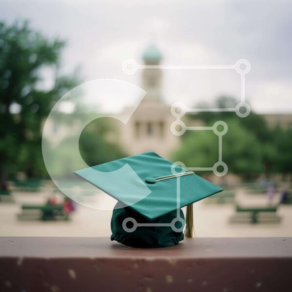 Intra Συλλεκτικό Ξύλινο Παζλ Plywood  4mm - Πράσινο Καπάκι Αποφοίτησης στην Πανεπιστημιούπολη Σε Ξύλινο Κουτί - Διαστάσεις Puzzle: 10x10 cm – 25 κομμάτια