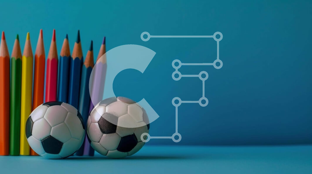 Intra Συλλεκτικό Ξύλινο Παζλ Plywood  4mm - Πολύχρωμα μολύβια και κραγιόνια με μπάλες ποδοσφαίρου Σε Ξύλινο Κουτί - Διαστάσεις: 10x10 cm – 25 κομμάτια