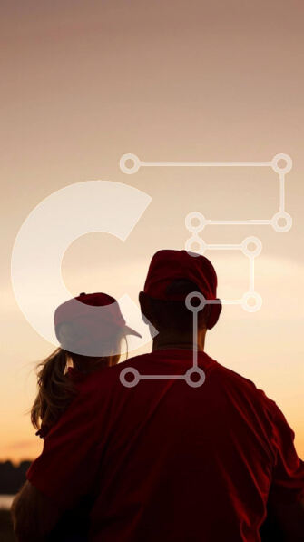 Intra Συλλεκτικό Ξύλινο Παζλ Plywood  4mm - Στιγμή πατέρα και κόρης στο ηλιοβασίλεμα Σε Ξύλινο Κουτί - Διαστάσεις Puzzle: 10x10 cm – 25 κομμάτια