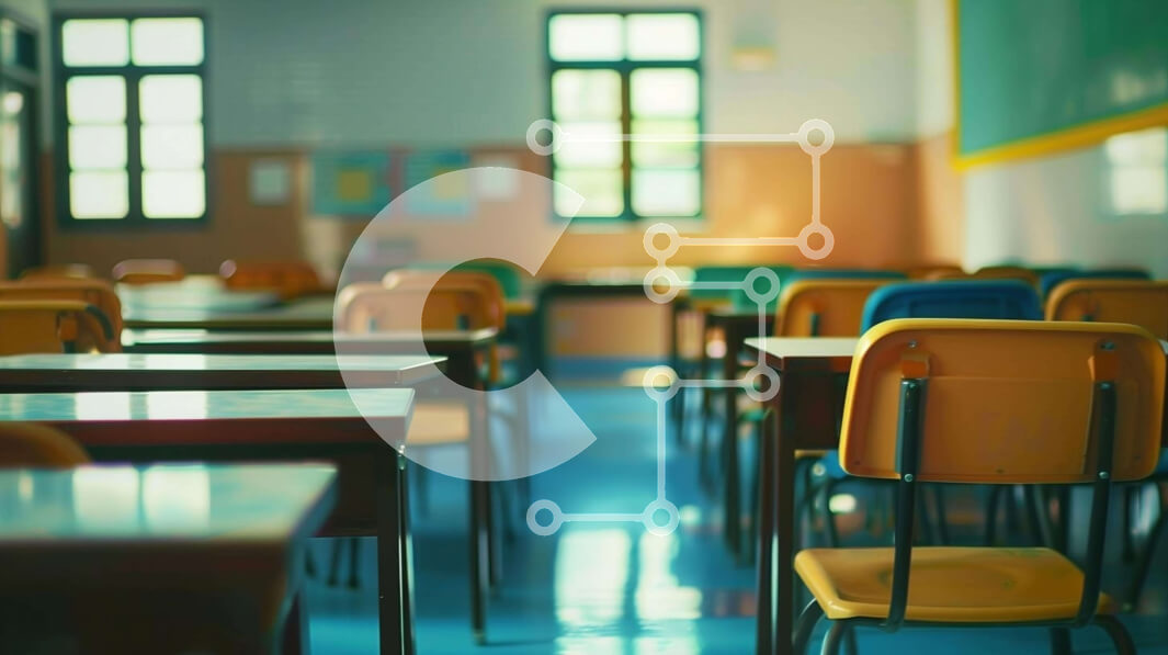 Intra Συλλεκτικό Ξύλινο Παζλ Plywood  4mm - Άδεια τάξη με σειρές από καρέκλες και μαυροπίνακα Σε Ξύλινο Κουτί - Διαστάσεις Puzzle: 10x10 cm – 25 κομμάτια