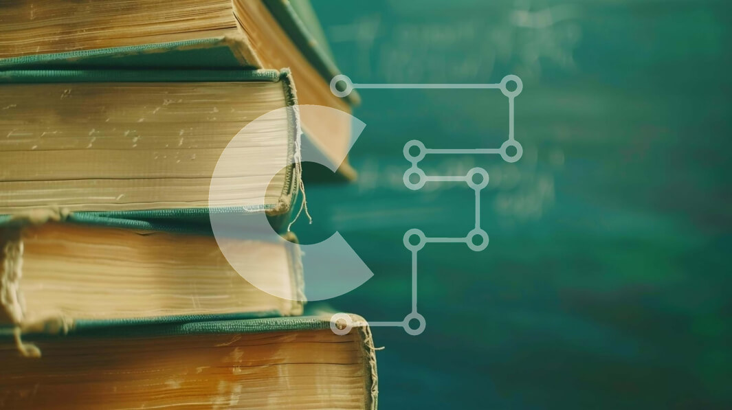 Intra Συλλεκτικό Ξύλινο Παζλ Plywood  4mm - Στοίβα από βιβλία μπροστά από τον Vintage Μαυροπίνακα Σε Ξύλινο Κουτί - Διαστάσεις Puzzle: 10x10 cm – 25 κομμάτια