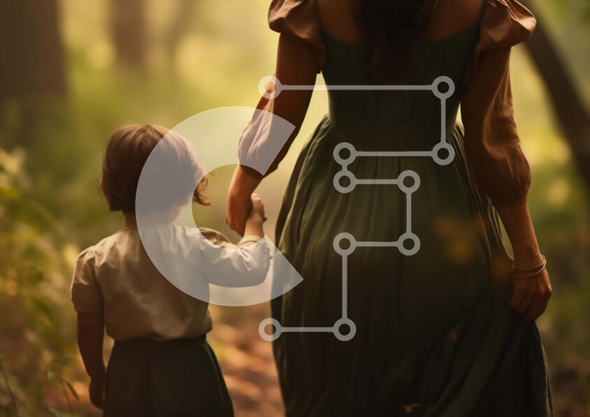 Intra Συλλεκτικό Ξύλινο Παζλ Plywood  4mm - Γυναίκα και παιδί που περπατούν στο δάσος Σε Ξύλινο Κουτί - Διαστάσεις: 10x10 cm – 25 κομμάτια