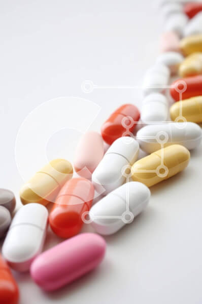 Intra Συλλεκτικό Ξύλινο Παζλ Plywood  4mm - Πολύχρωμες κάψουλες χαπιών που τακτοποιούνται με τακτοποιημένο τρόπο Σε Ξύλινο Κουτί - Διαστάσεις Puzzle: 10x10 cm – 25 κομμάτια