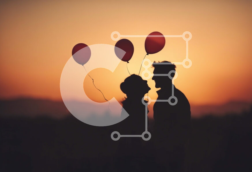 Intra Συλλεκτικό Ξύλινο Παζλ Plywood  4mm - Σιλουέτα ενός άνδρα και μιας γυναίκας που κρατούν κόκκινα μπαλόνια στο ηλιοβασίλεμα Σε Ξύλινο Κουτί - Διαστάσεις Puzzle: 10x10 cm – 25 κομμάτια