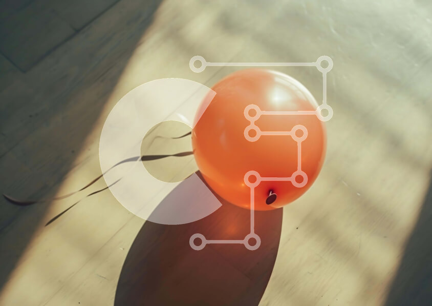 Intra Συλλεκτικό Ξύλινο Παζλ Plywood  4mm - Ξεφουσκωμένο πορτοκαλί μπαλόνι στο φως του ήλιου Σε Ξύλινο Κουτί - Διαστάσεις Puzzle: 10x10 cm – 25 κομμάτια